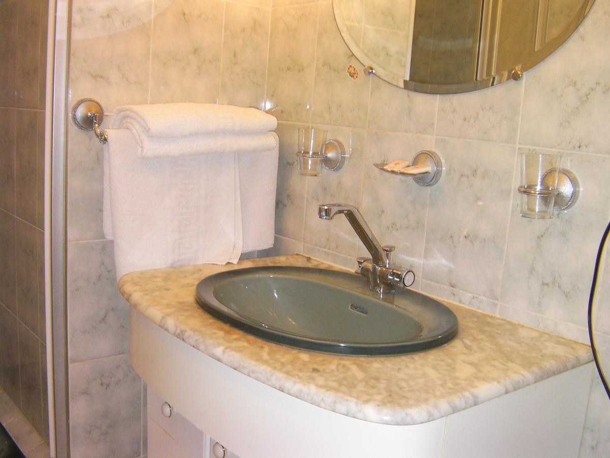 Carlux Hotel-Restaurant Le Rouffillac חדר תמונה